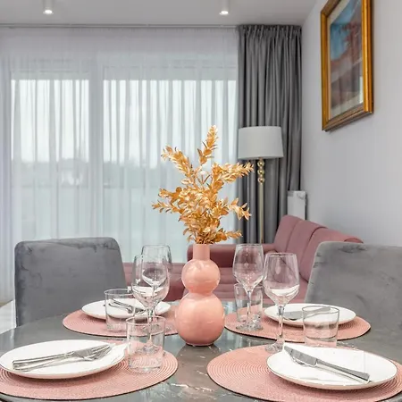 Westin House By Renters Aparthotel Kołobrzeg