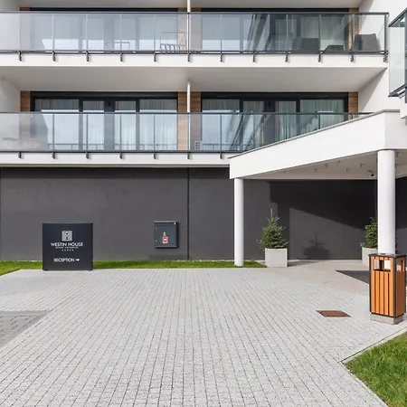 Aparthotel Westin House By Renters