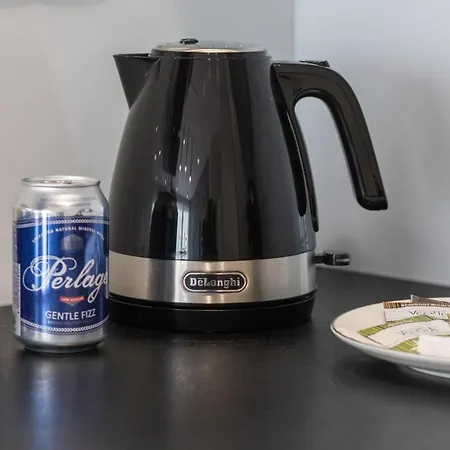 Westin House By Renters Aparthotel